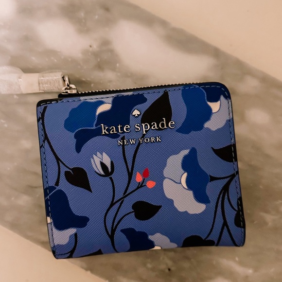 KATE SPADE COMPACT WALLET💙💙 - Picture 4 of 4